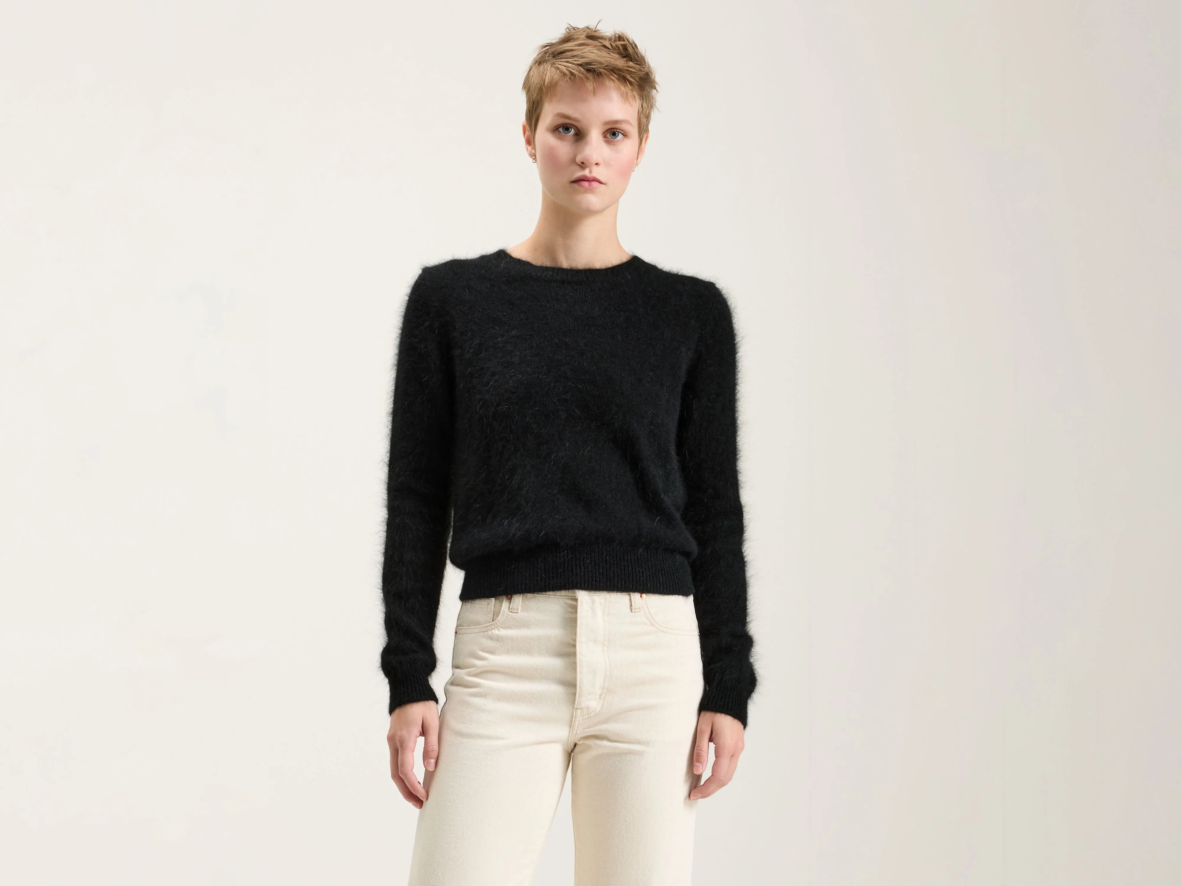 Buttons - Down Sweaters for Classic Style -Datti angora-blend sweater (242 / W / OFF BLACK)