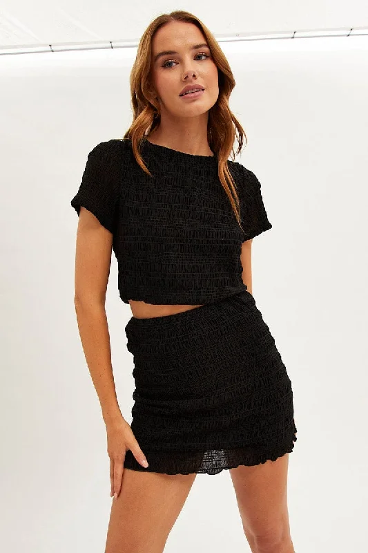 Vintage skirts for retro-inspired fashion vibes -Black Mini Skirt Bodycon Mesh Textured Detail