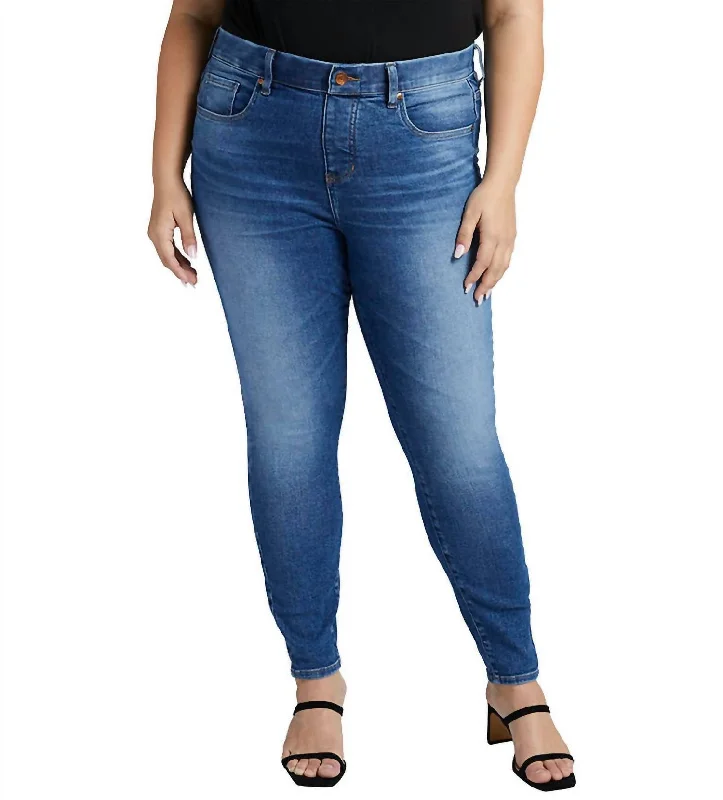 High Rise Valentina Skinny Jean - Plus In Lapiz Blue