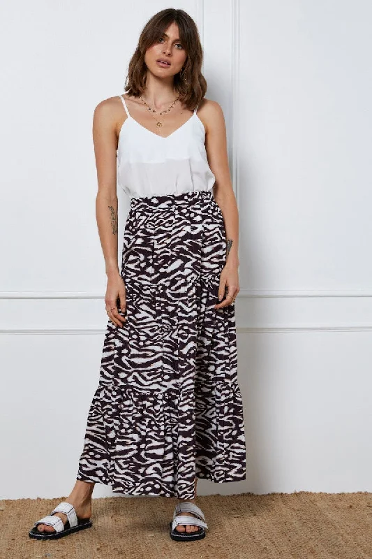 Flowy skirts for effortless beach cover-ups -Print Tiered Maxi Skirt