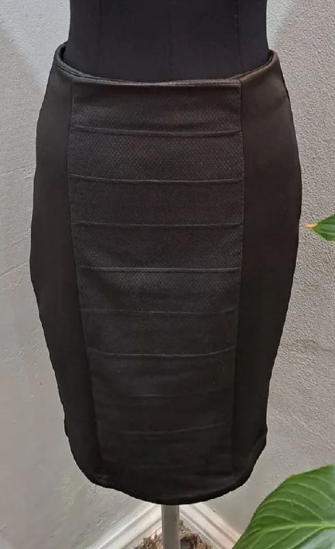 Lightweight skirts for warm weather comfort -Pencil Skirt (10/34)