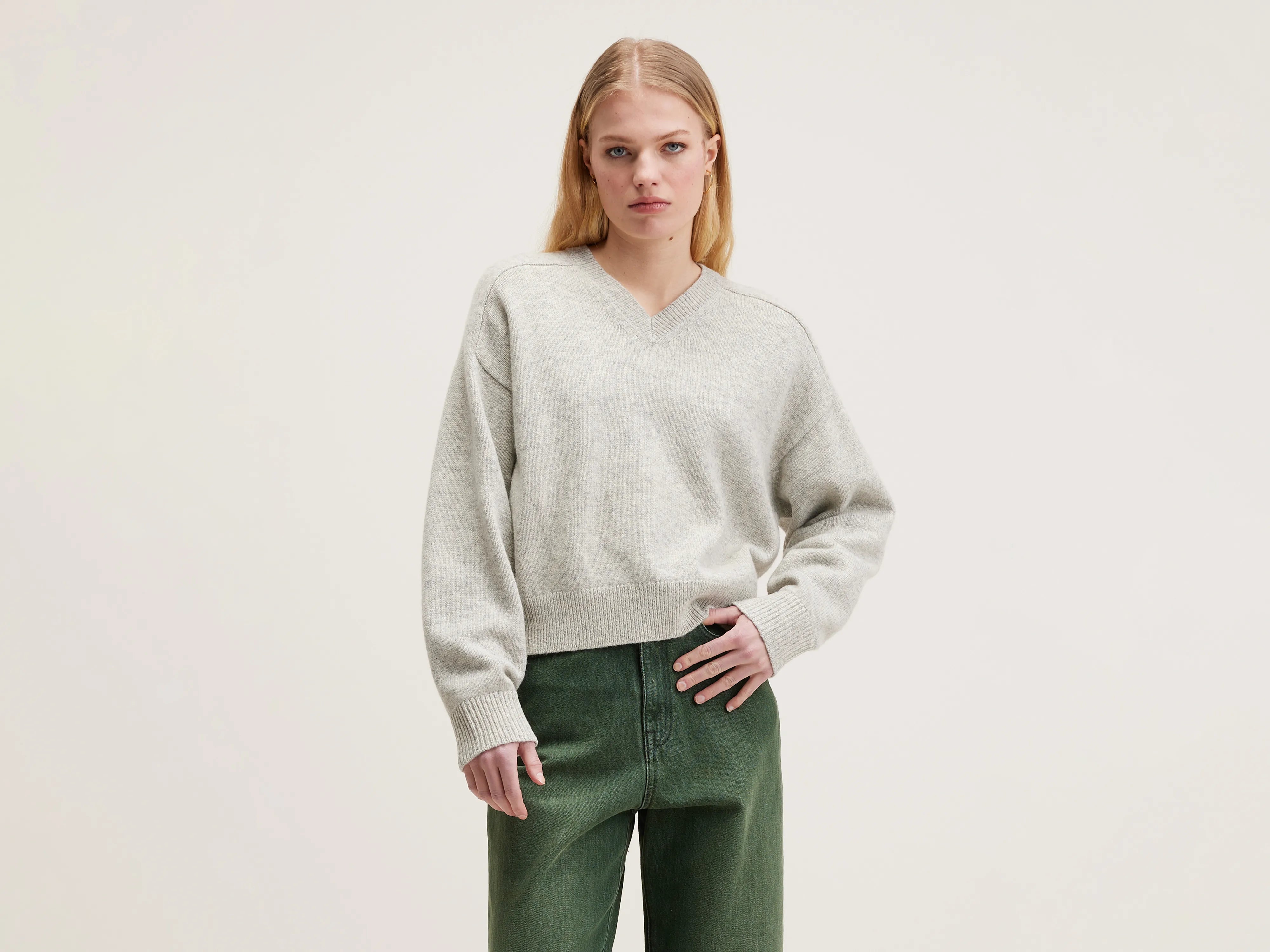 Hand - Knitted Sweaters for Personal Touch -Gador boxy sweater (242 / W / OYSTER)