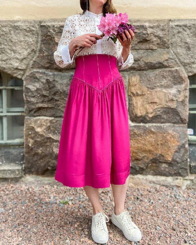 Flowy floral skirts for springtime elegance -Vanessa Hansen Carrie Skirt